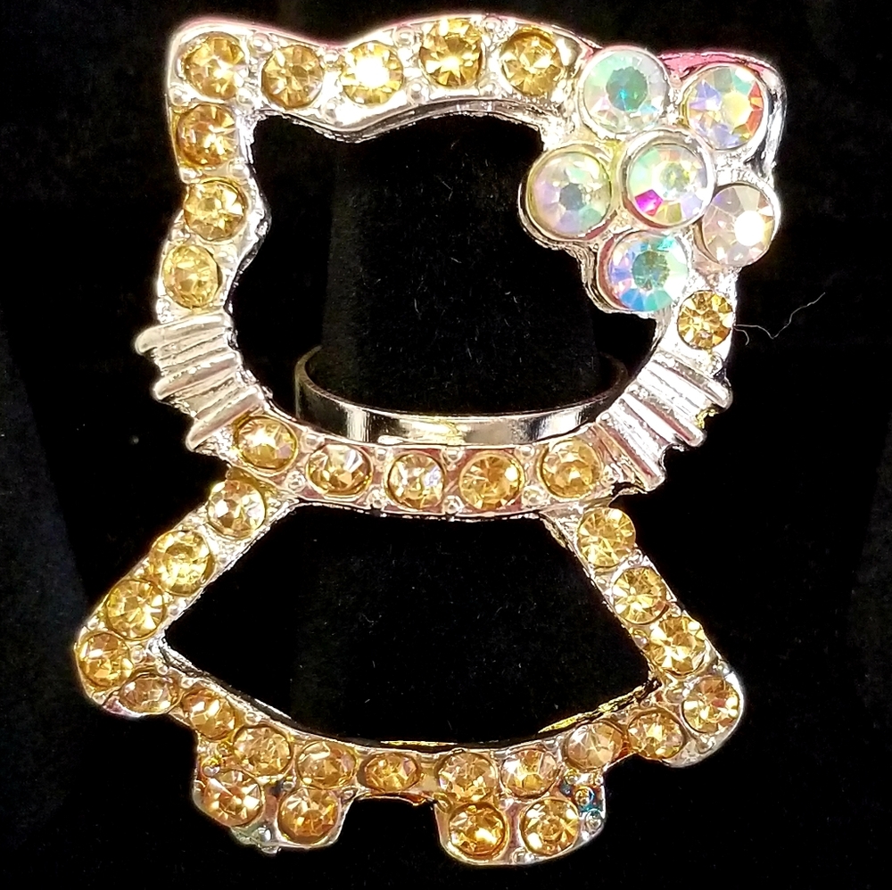 3/$30🦋 Hello Kitty Rhinestone Adjustable  Ring New
